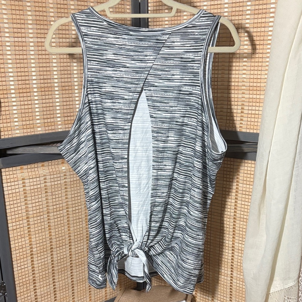 Zelos Black & White Tie-Back Athletic Sleeveless Top